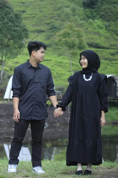 Foto sampul undangan Aries & Vina