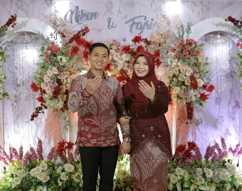 Foto sampul undangan Fajri & Niken