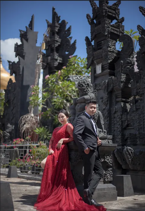 Foto sampul undangan Winda & Riki