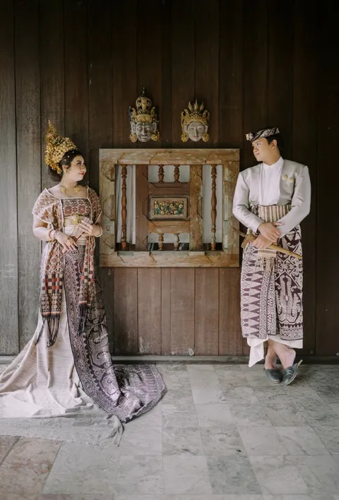 Foto sampul undangan Putri & Soma