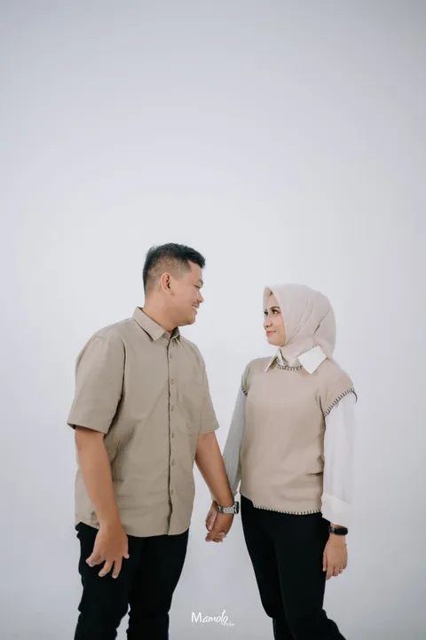 Foto sampul undangan Prabowo & Tara