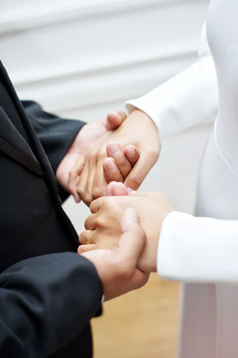 Foto sampul undangan Resti & Adi