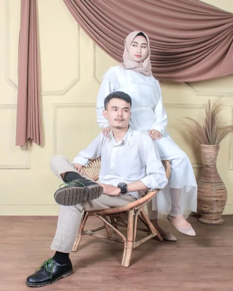 Foto sampul undangan Ahmad & Aprilia