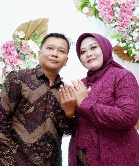 Foto sampul undangan Wondo & Retno