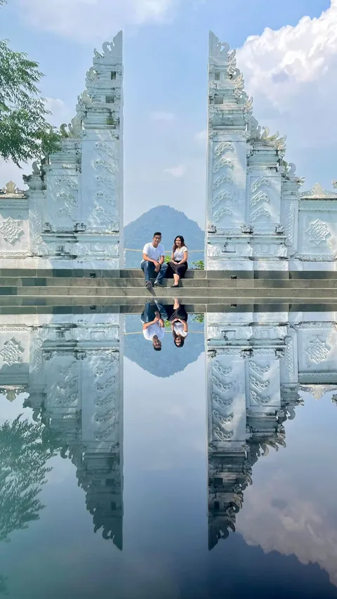 Foto sampul undangan Beffy & Rasby