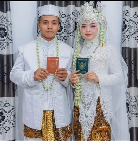 Foto sampul undangan Heru & Susi