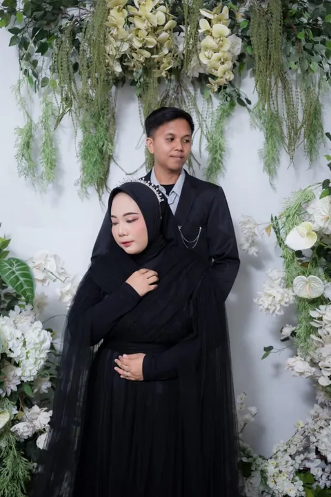 Foto sampul undangan Heri & Mila