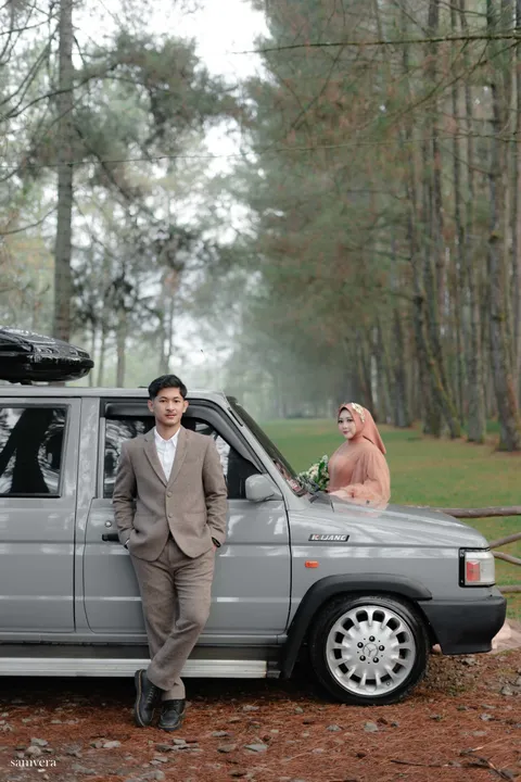 Foto sampul undangan Alwi & Vina