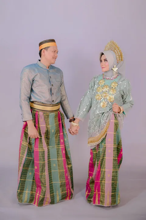 Foto sampul undangan Rinal & Linda