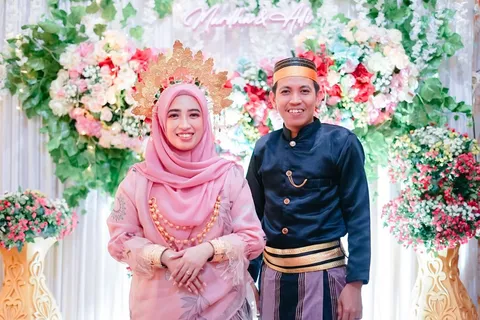 Foto sampul undangan Mardha & Adi