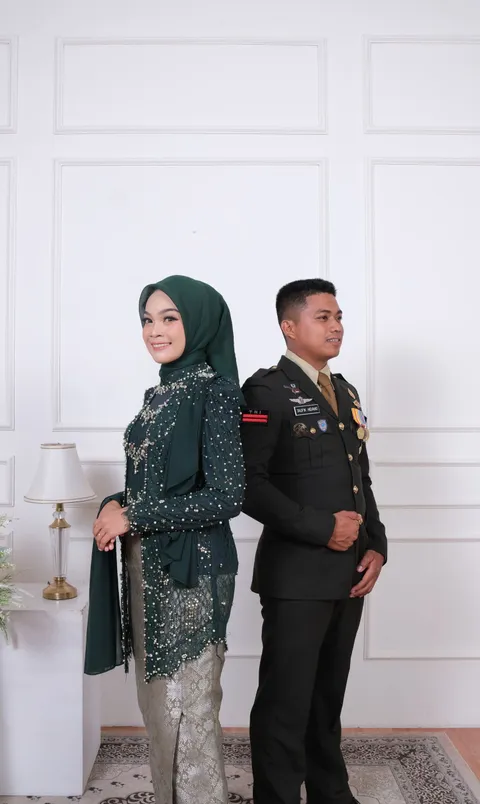 Foto sampul undangan Taufik & Rinsvitation Tina