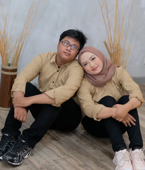 Foto sampul undangan Mughniy & Restu