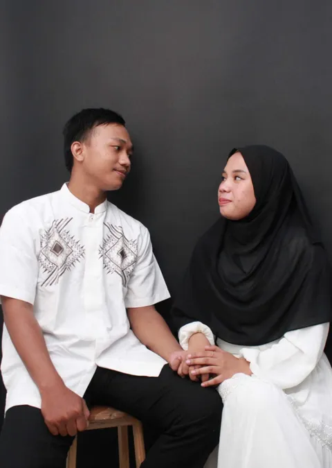 Foto sampul undangan Nur & Aji
