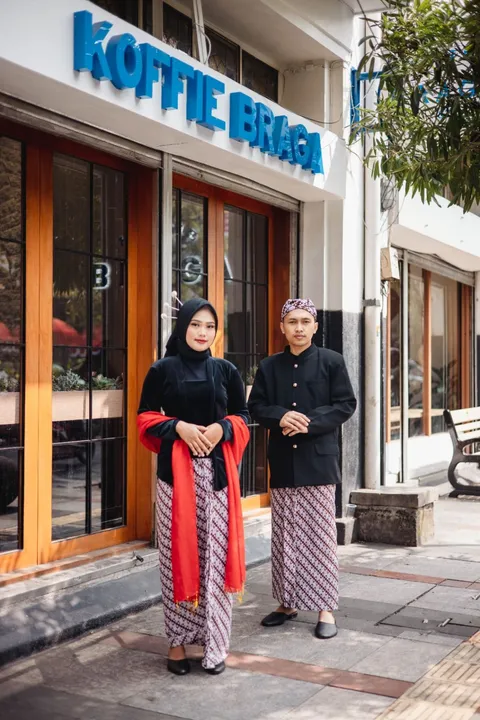 Foto sampul undangan Asep & Denisa