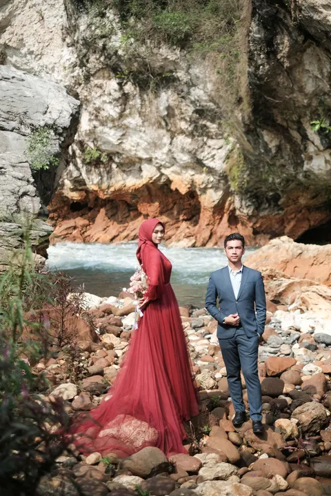Foto sampul undangan Rachel & Andri
