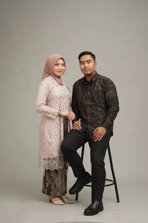 Foto sampul undangan Hiwa & Nadya