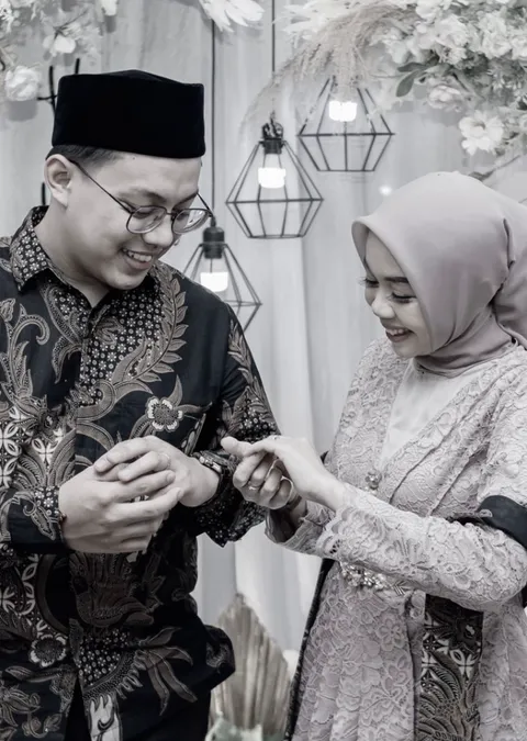 Foto sampul undangan Wahid & Hani