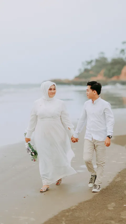 Foto sampul undangan Ari & Meyshi