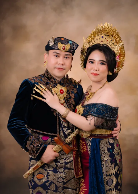 Foto sampul undangan Luhde & Wahyu