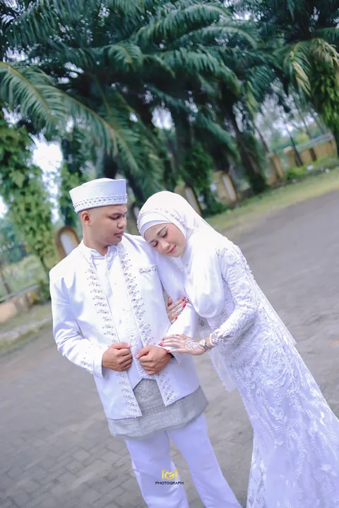 Foto sampul undangan Icha & Odi