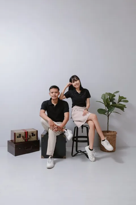 Foto sampul undangan Ari & Laras