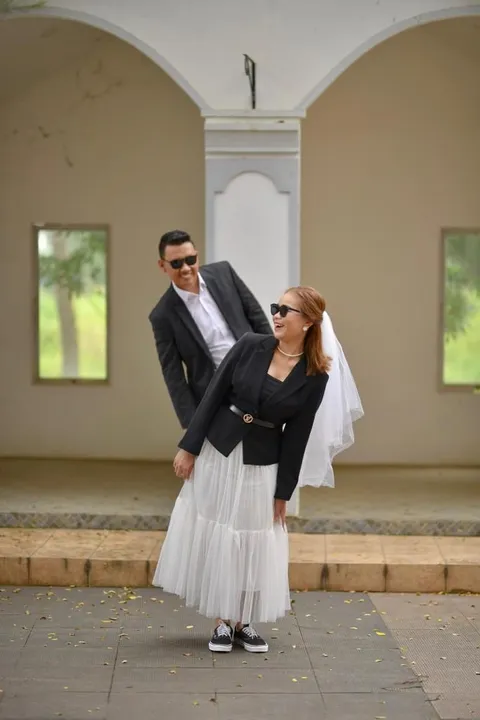 Foto sampul undangan Ruth & Franand