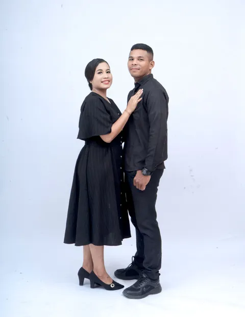 Foto sampul undangan Mita & Toni