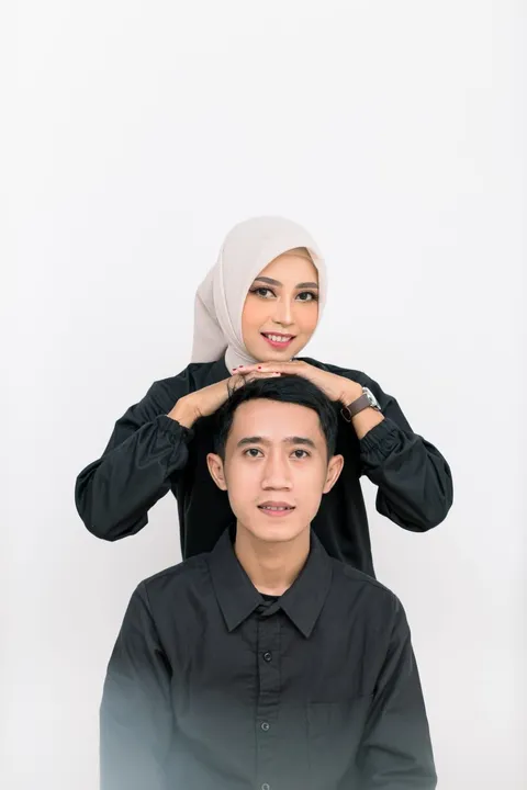 Foto sampul undangan Rohmadin & Yuni