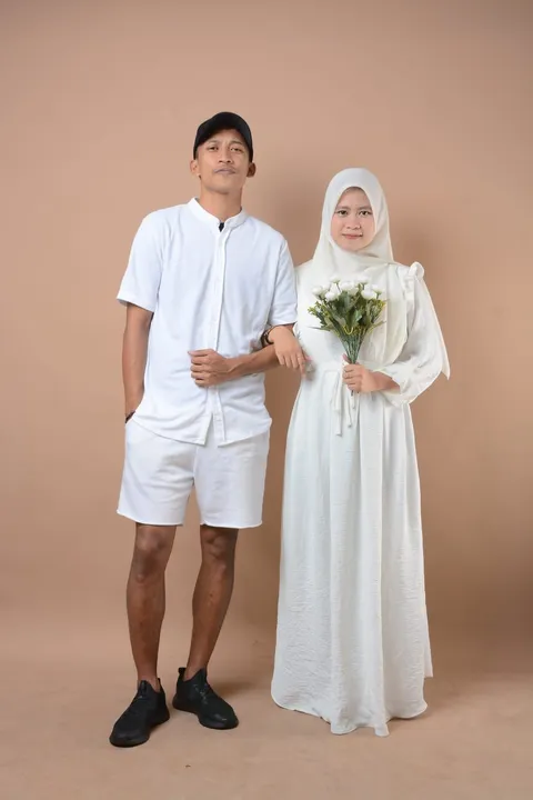Foto sampul undangan Halim & Yogi