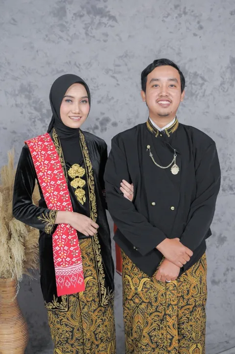 Foto sampul undangan Achmad Rismana Priatna & Nila Suhandi