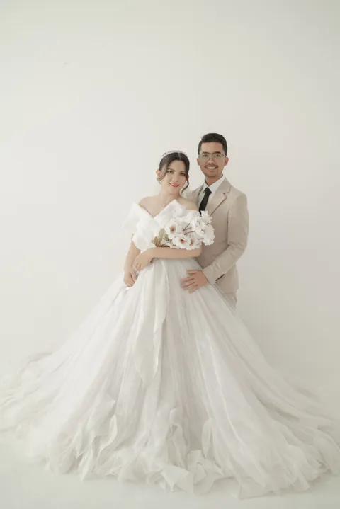 Foto sampul undangan Hosana & Barnes