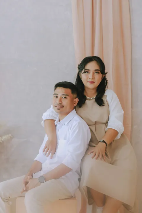 Foto sampul undangan Merlin & Anto