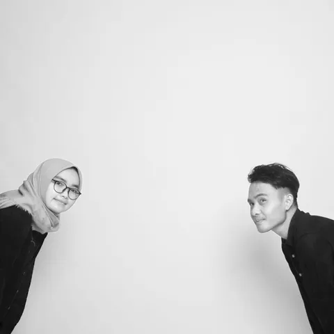 Foto sampul undangan Herri & Ria