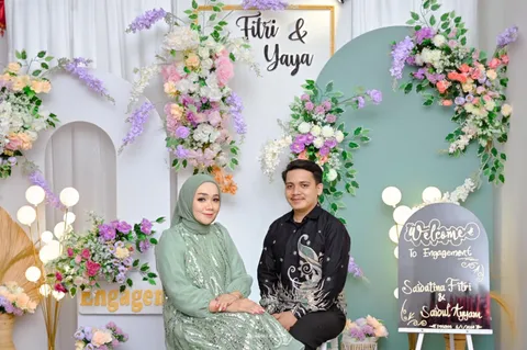 Foto sampul undangan Yaya & Fitri