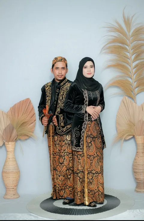 Foto sampul undangan Ahmad & Indah