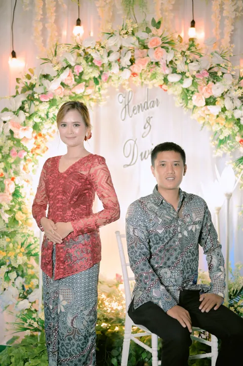 Foto sampul undangan Hendar & Dwi