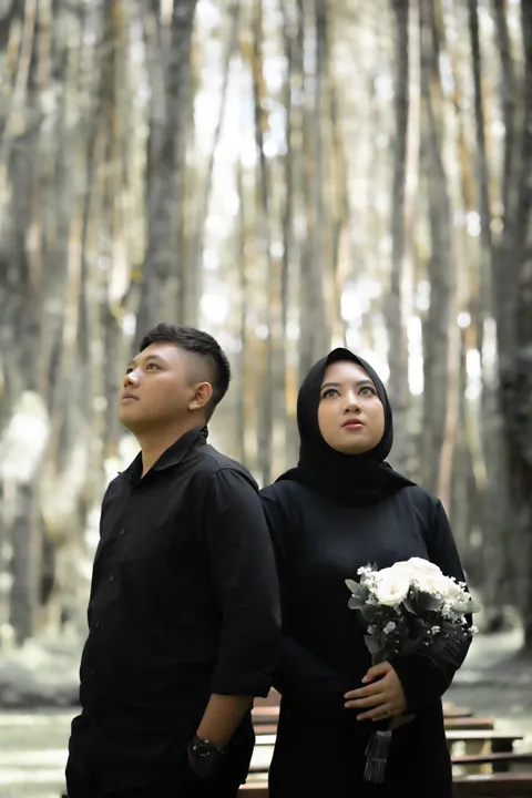 Foto sampul undangan Rein Chintya Febryanti, S.M & Dicky Darmawan