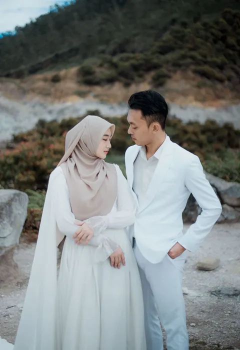 Foto sampul undangan Fando & Fivy
