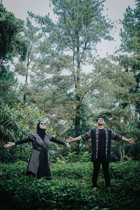 Foto sampul undangan Ulfa & Rico