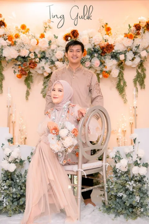 Foto sampul undangan Gulik & Iing