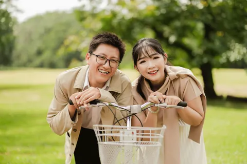 Foto sampul undangan Happy & Yonatan