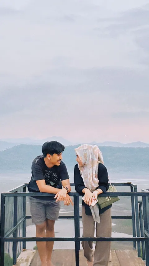 Foto sampul undangan Isra & Nurul