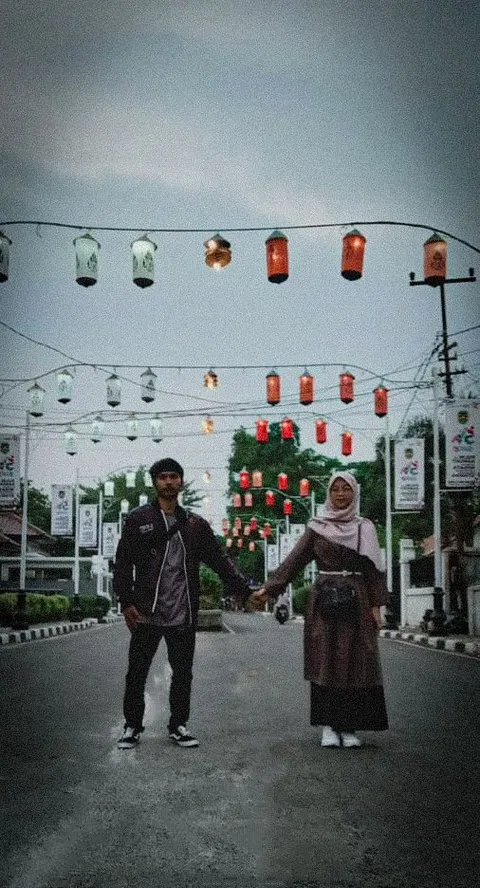 Foto sampul undangan Ma'mur Diana & Desi Puzi Rahayu