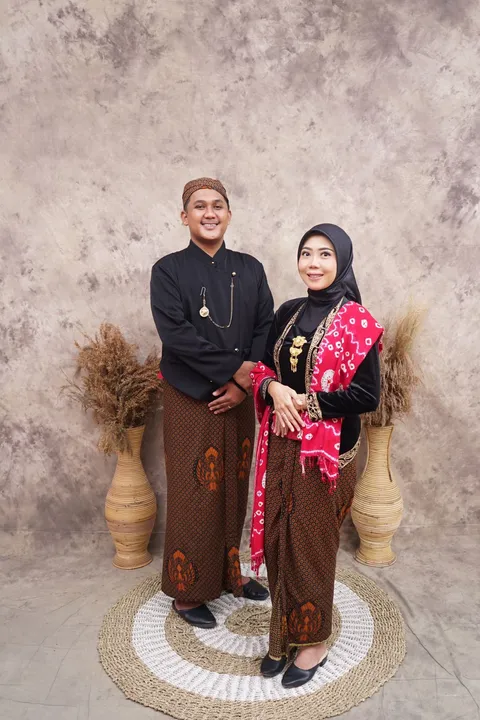 Foto sampul undangan . & .