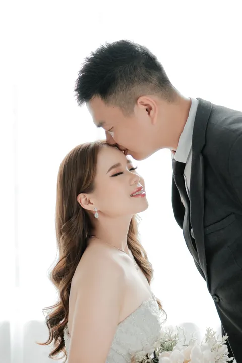 Foto sampul undangan Susi Lim & Hendri Thio