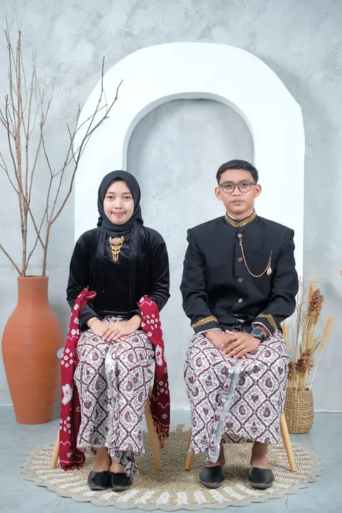 Foto sampul undangan Febri & Tina