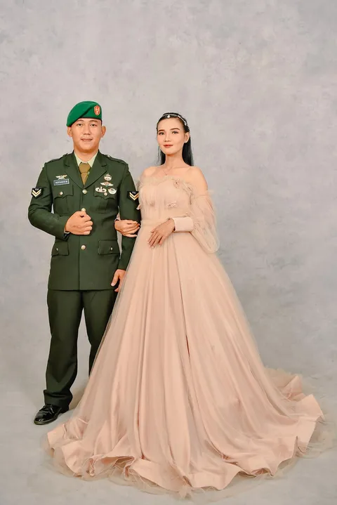 Foto sampul undangan Nofianus & Anika