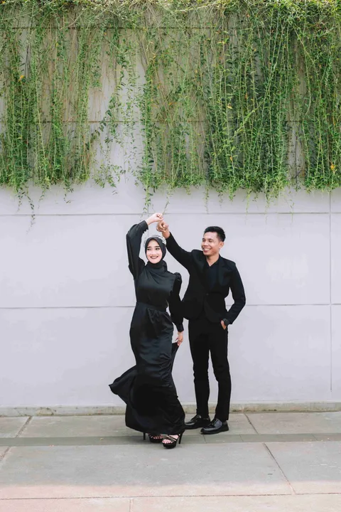 Foto sampul undangan Mujib & Maissy
