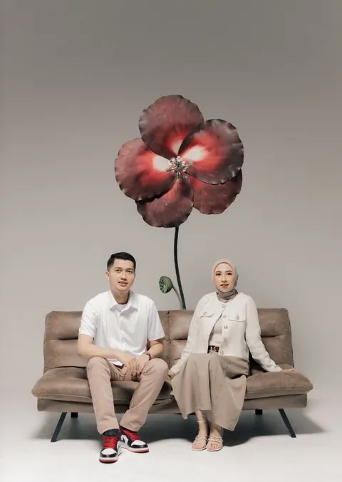 Foto sampul undangan Riri & Sulthan