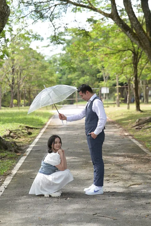 Foto sampul undangan Renny & Willius